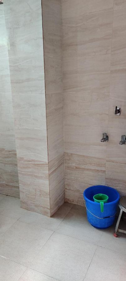 Solanki Guest House Kolhapur Bagian luar foto