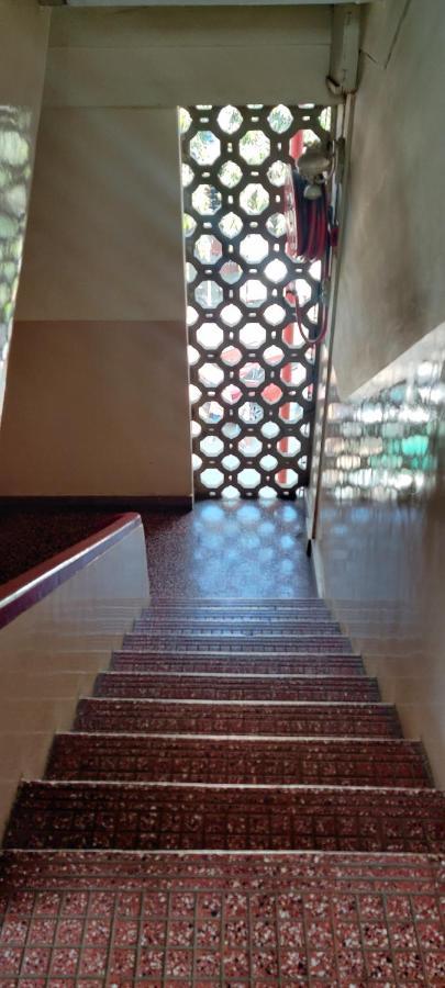 Solanki Guest House Kolhapur Bagian luar foto